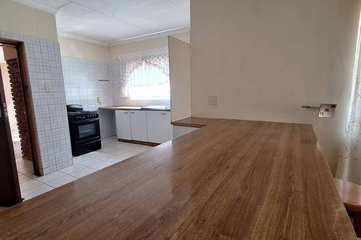 Town House close to town for sale - Photo 3