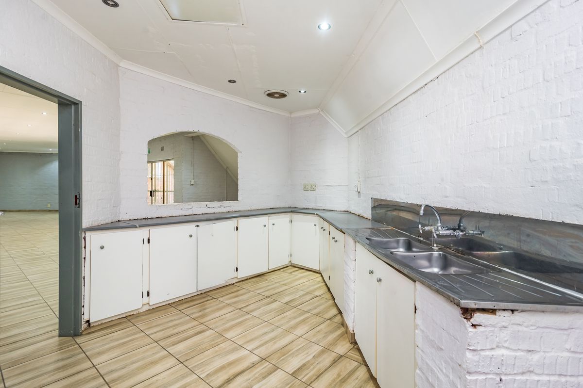 Fantastic Commercial and Investment Facility Ready for Usage!!! - Photo 3