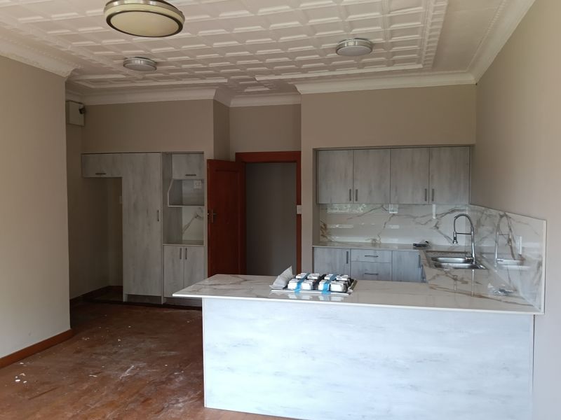 Charming, Fully renovated Apartment Close to Korsman’s Bird Sanctuary - Photo 5