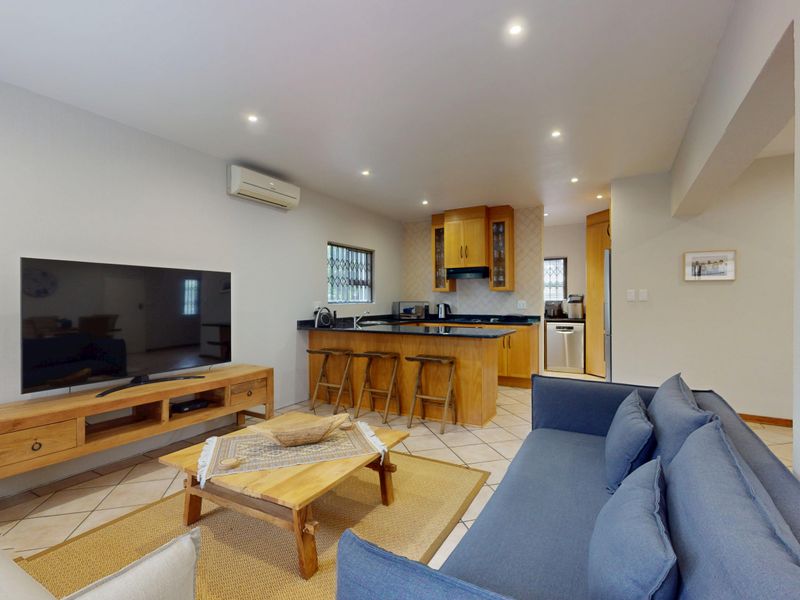 Off the Grid, On the Mark: The Ultimate Self-Sufficient Sanctuary - Photo 8