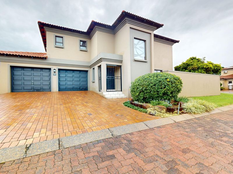 Sustainable Off the Grid Living in a quiet complex in Bartlett, Boksburg. - Photo 2
