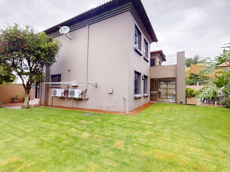 Sustainable Off the Grid Living in a quiet complex in Bartlett, Boksburg. - Photo 1