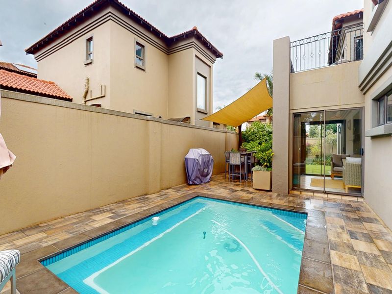 Sustainable Off the Grid Living in a quiet complex in Bartlett, Boksburg. - Photo 3
