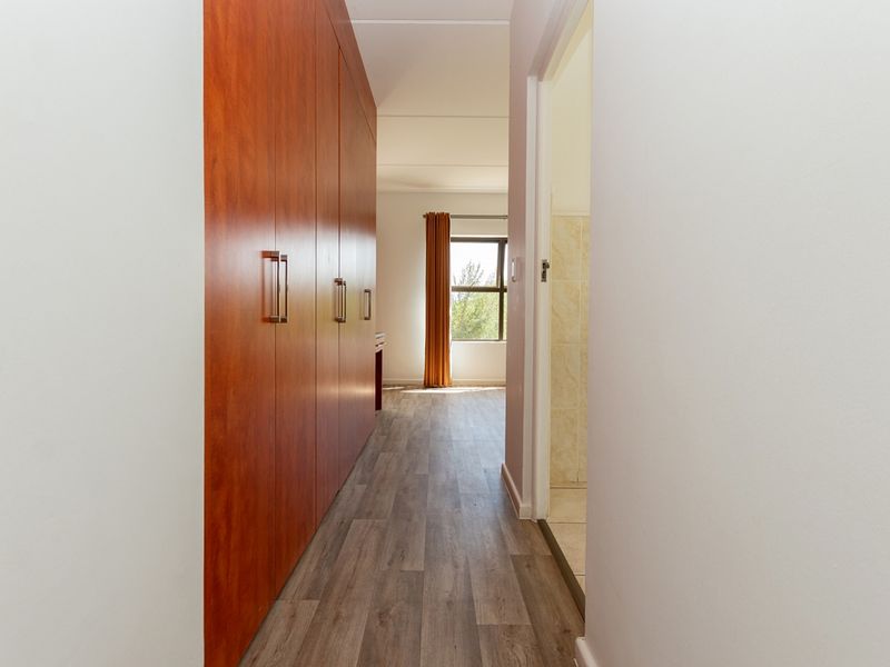 Ground-Floor Apartment in Langebaan Country Estate - Photo 10
