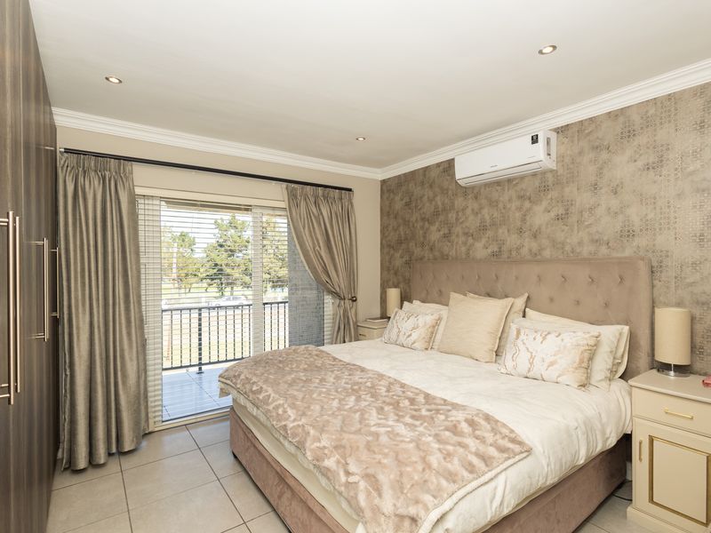 Modern Luxury and Effortless Living in Willow Creek Estate - Photo 8