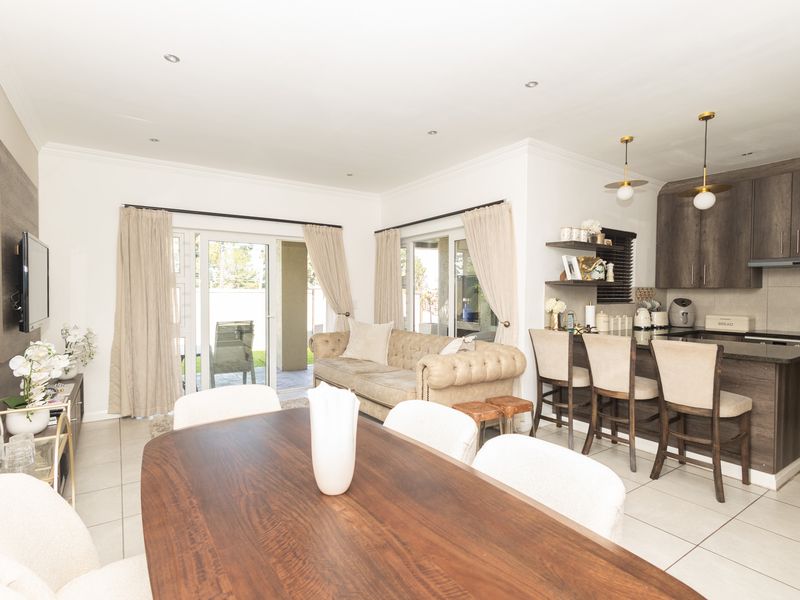 Modern Luxury and Effortless Living in Willow Creek Estate - Photo 7