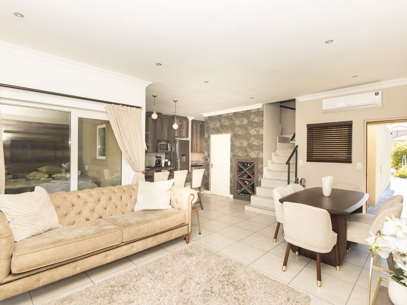 Modern Luxury and Effortless Living in Willow Creek Estate - Photo 4