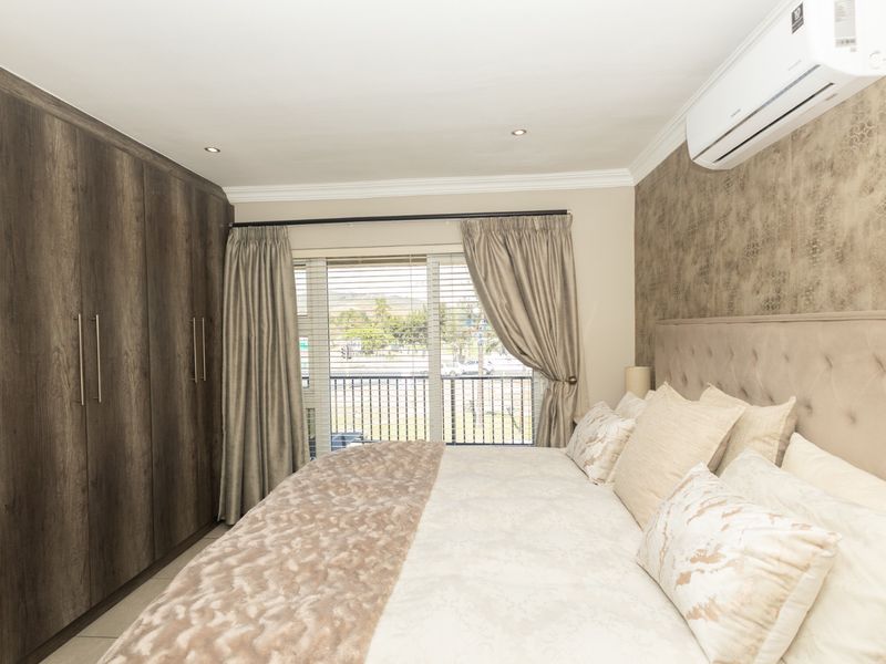 Modern Luxury and Effortless Living in Willow Creek Estate - Photo 8