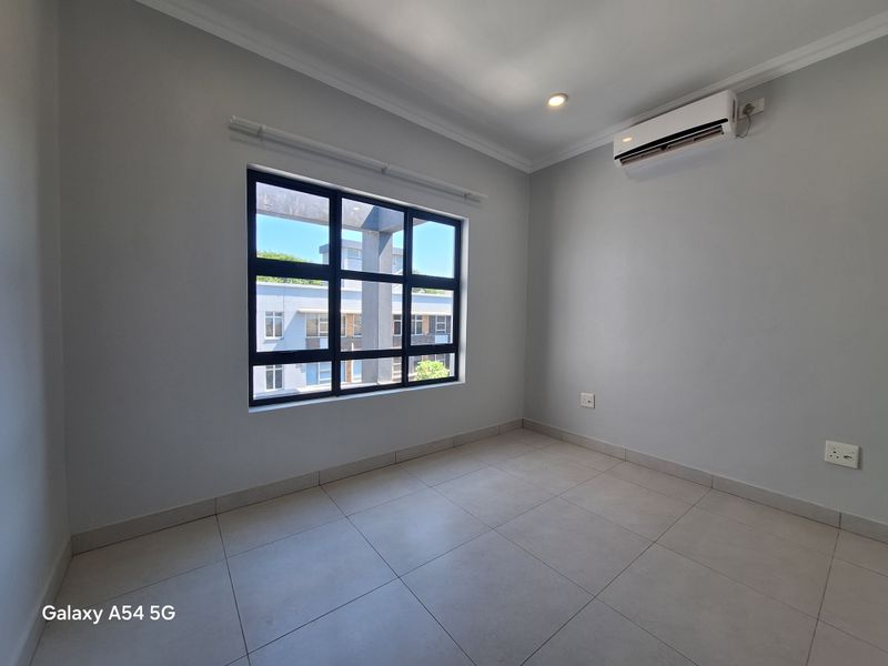 Penthouse with Exclusive Rooftop Garden - Photo 9