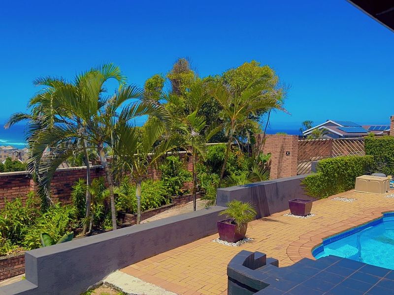 Executive Home And Guest House On Millionaires Mile Bluff - Photo 5