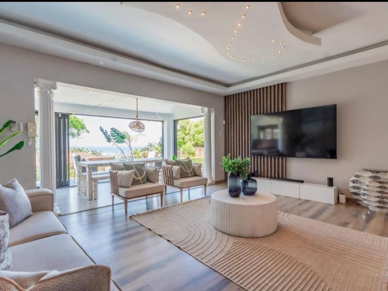 Executive Home And Guest House On Millionaires Mile Bluff - Photo 9