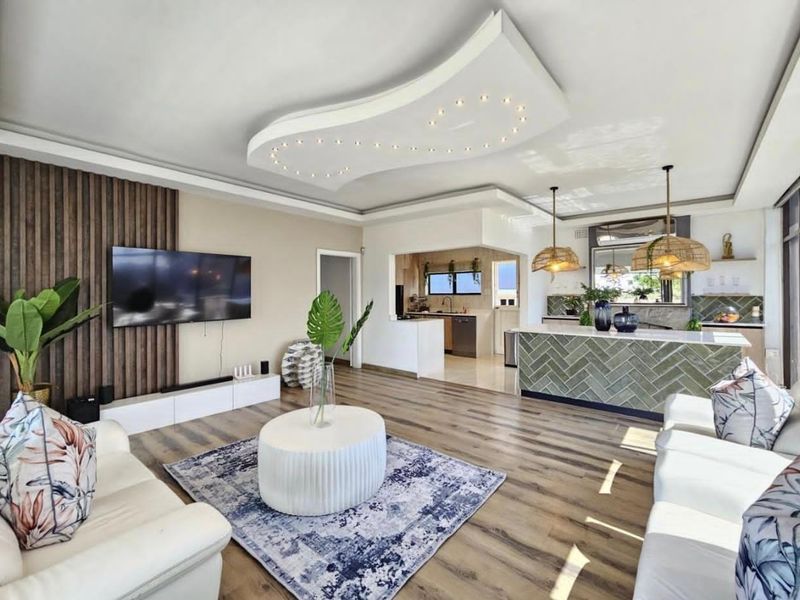 Executive Home And Guest House On Millionaires Mile Bluff - Photo 6