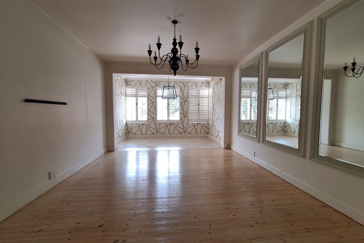 Ground Floor Unit - Photo 3