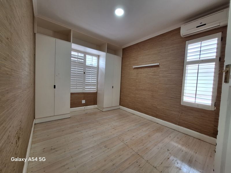 Ground Floor Unit - Photo 9