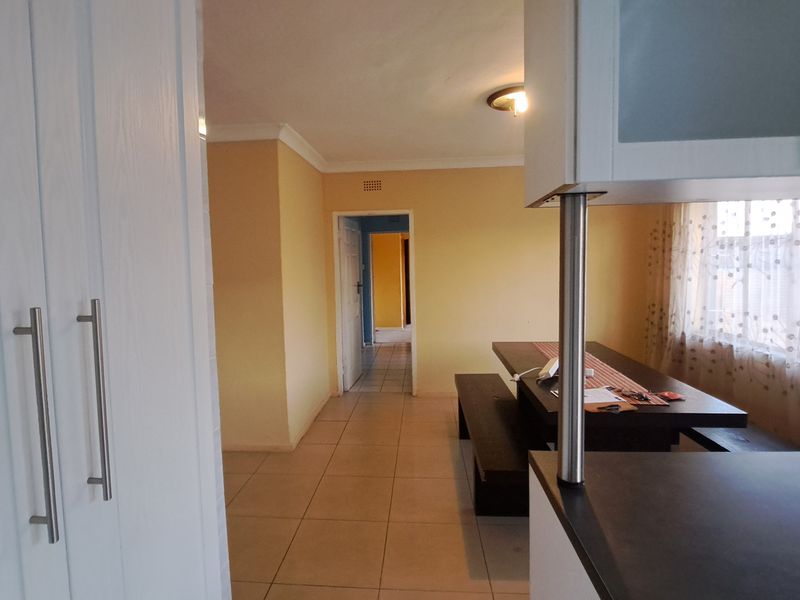 Lovely 3 Bedroom Family Home - Photo 10