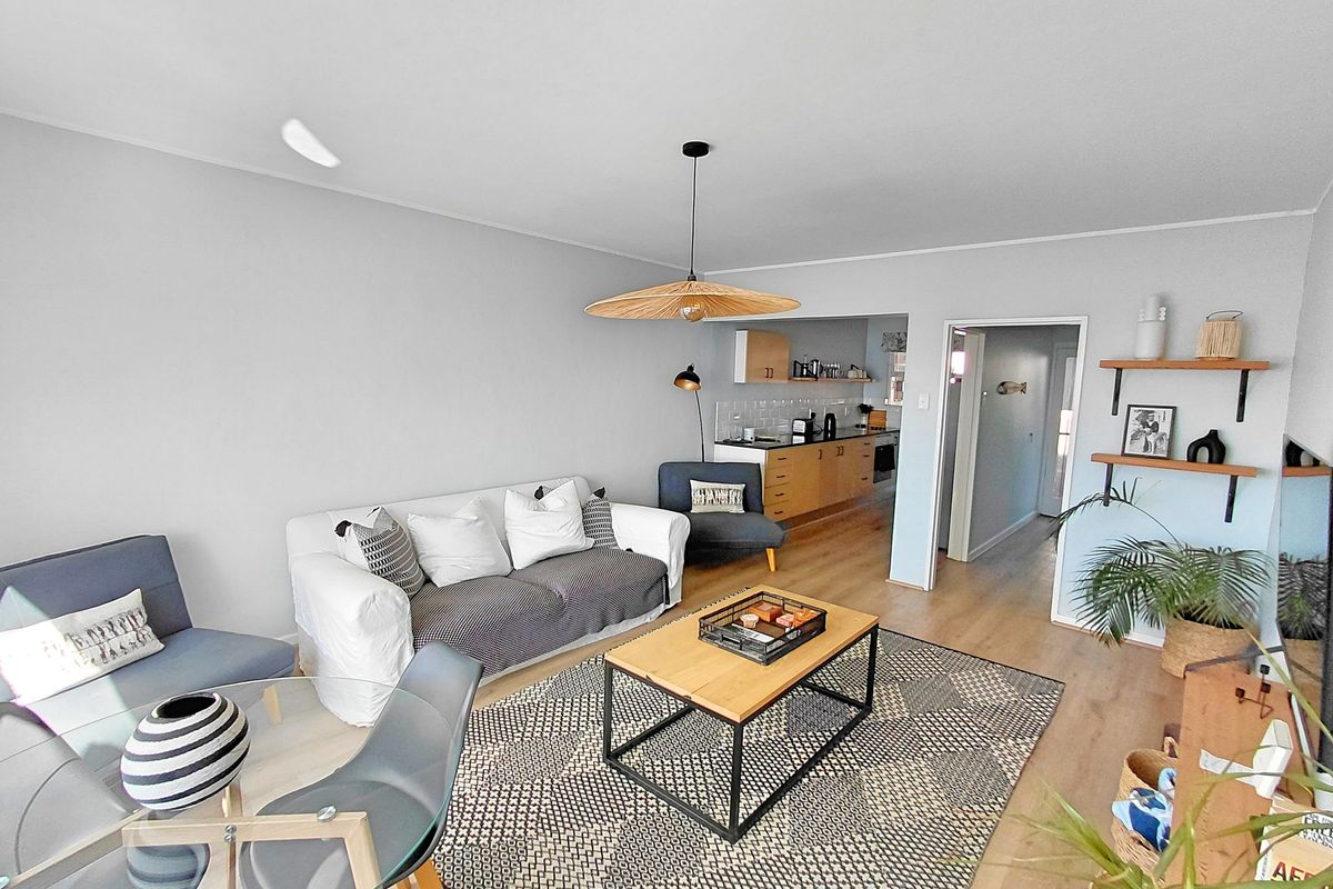 Sophisticated. Stylish. Serene. - Photo 5