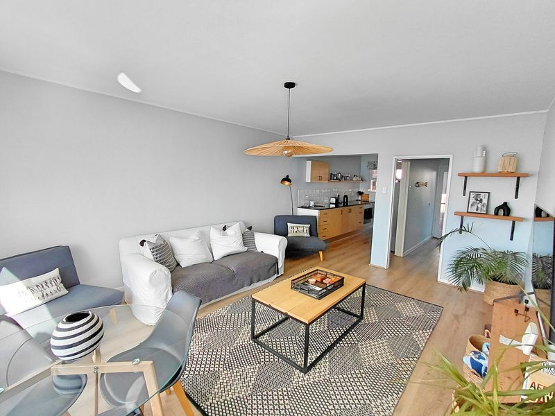 Sophisticated. Stylish. Serene. - Photo 5