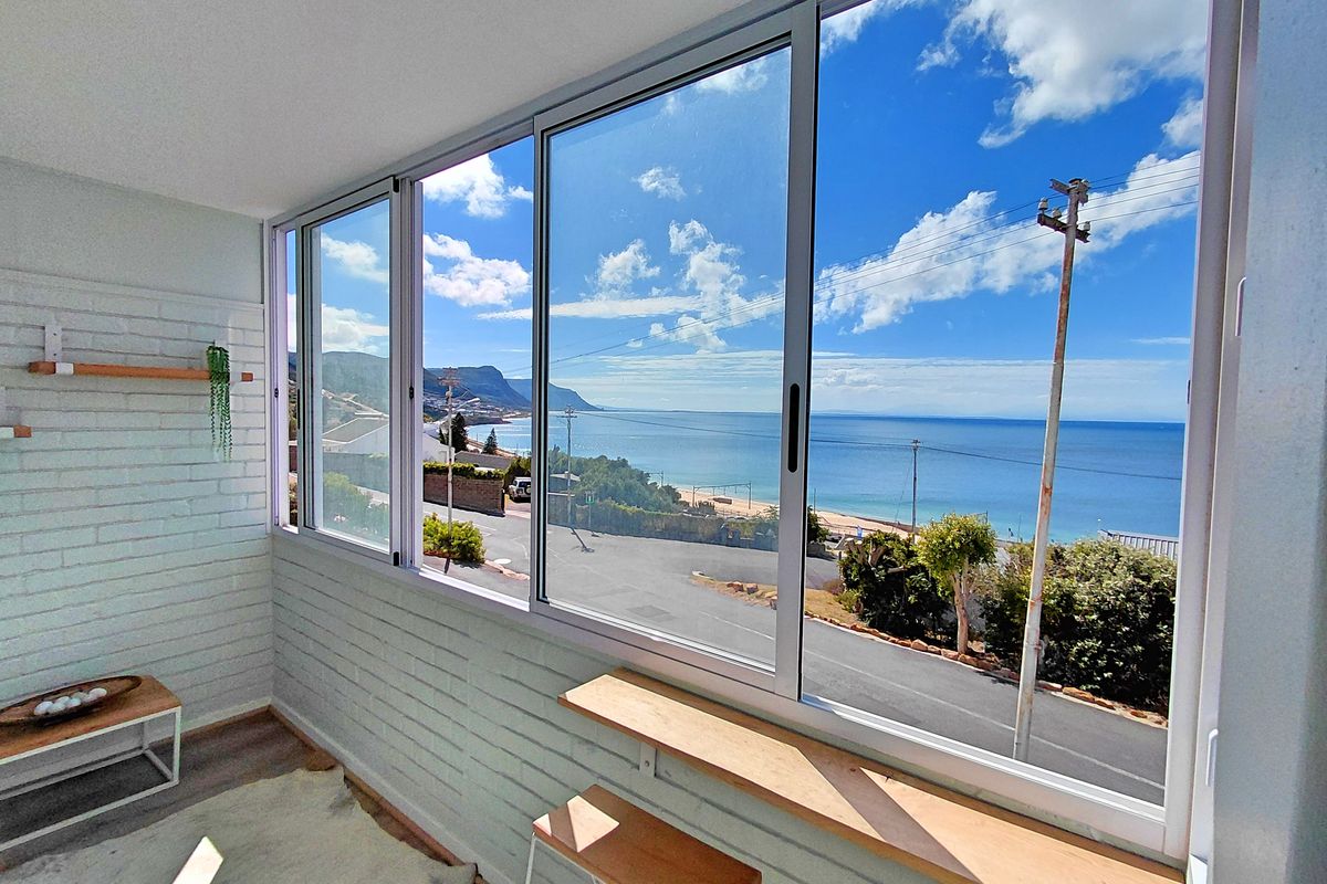 Sophisticated. Stylish. Serene. - Photo 3