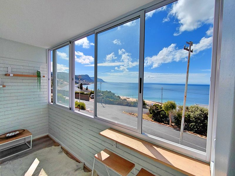 Sophisticated. Stylish. Serene. - Photo 3