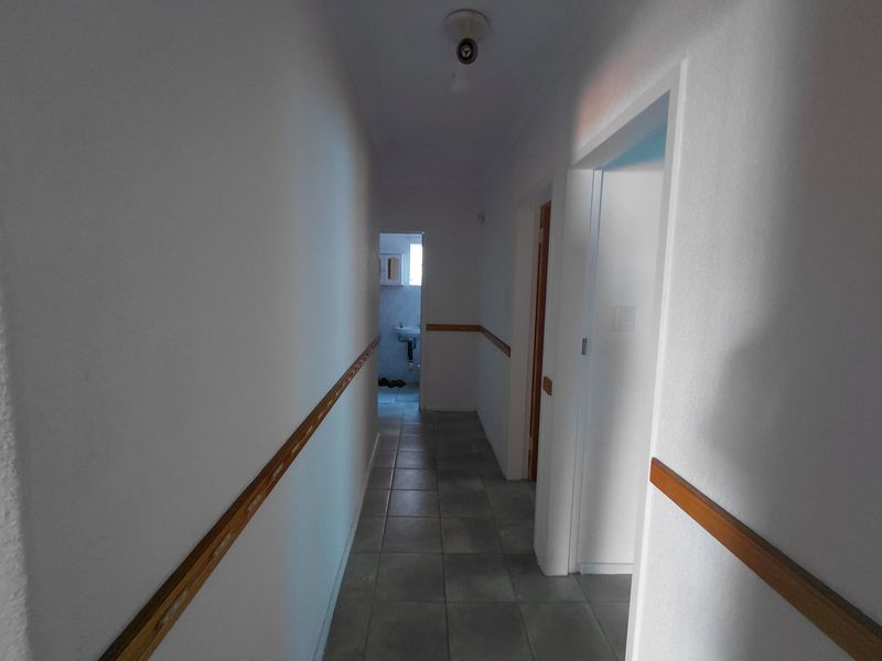 Private face-brick townhouse, Doringkruin, Klerksdorp - Photo 10