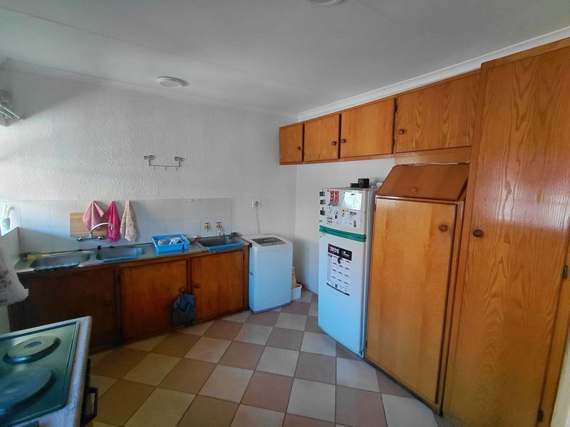 Private face-brick townhouse, Doringkruin, Klerksdorp - Photo 8