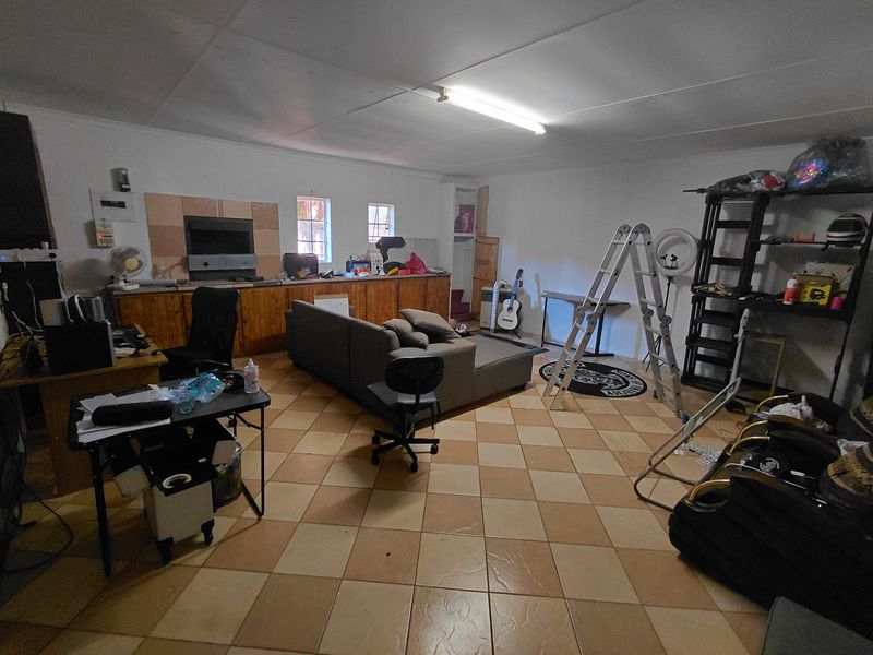 Private face-brick townhouse, Doringkruin, Klerksdorp - Photo 6