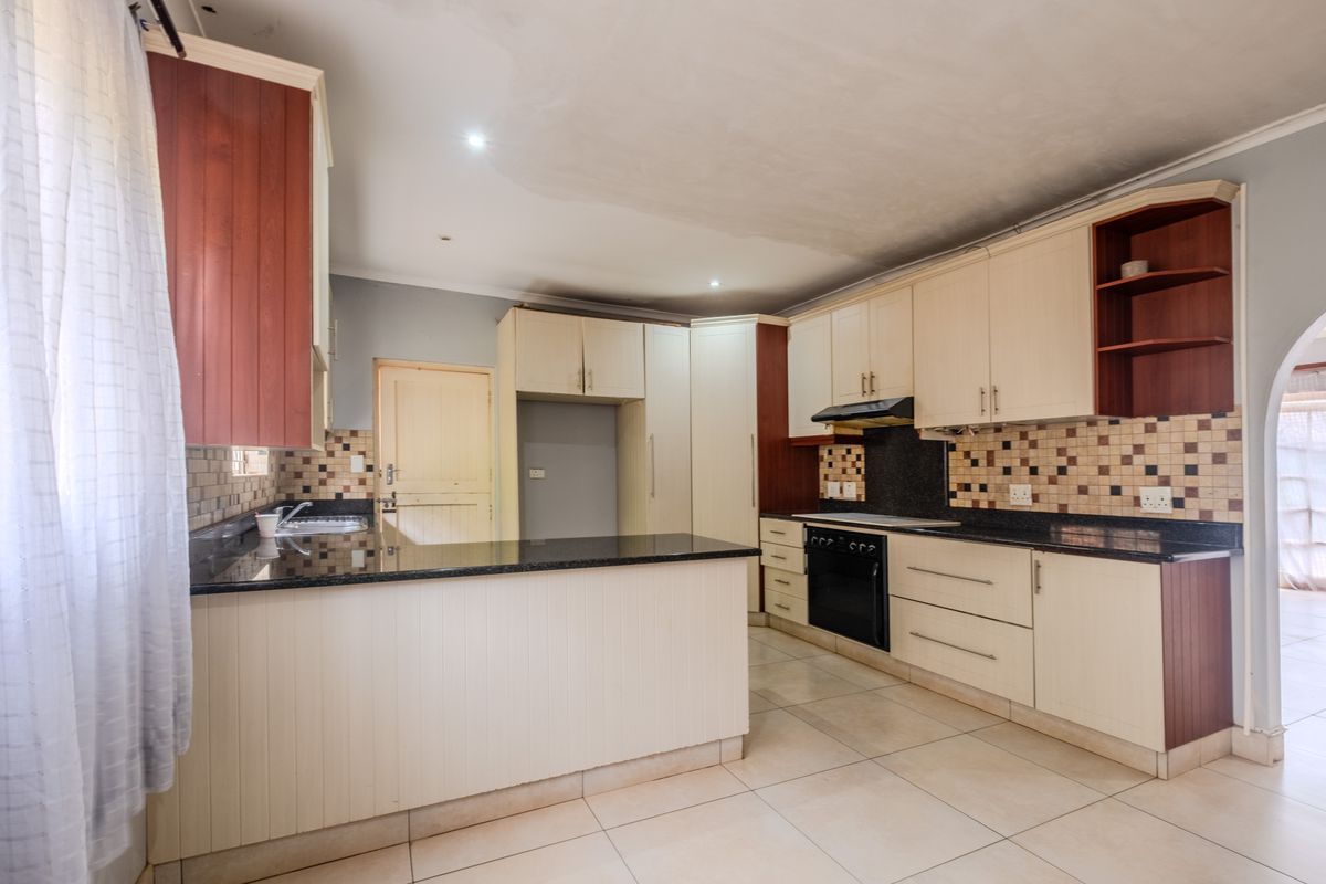 Family home to make your own - Photo 4