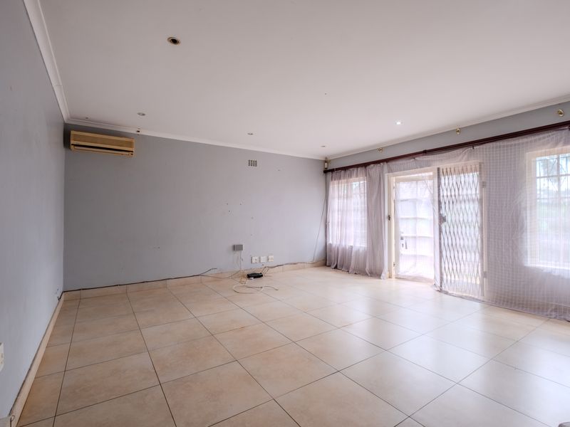 Family home to make your own - Photo 6