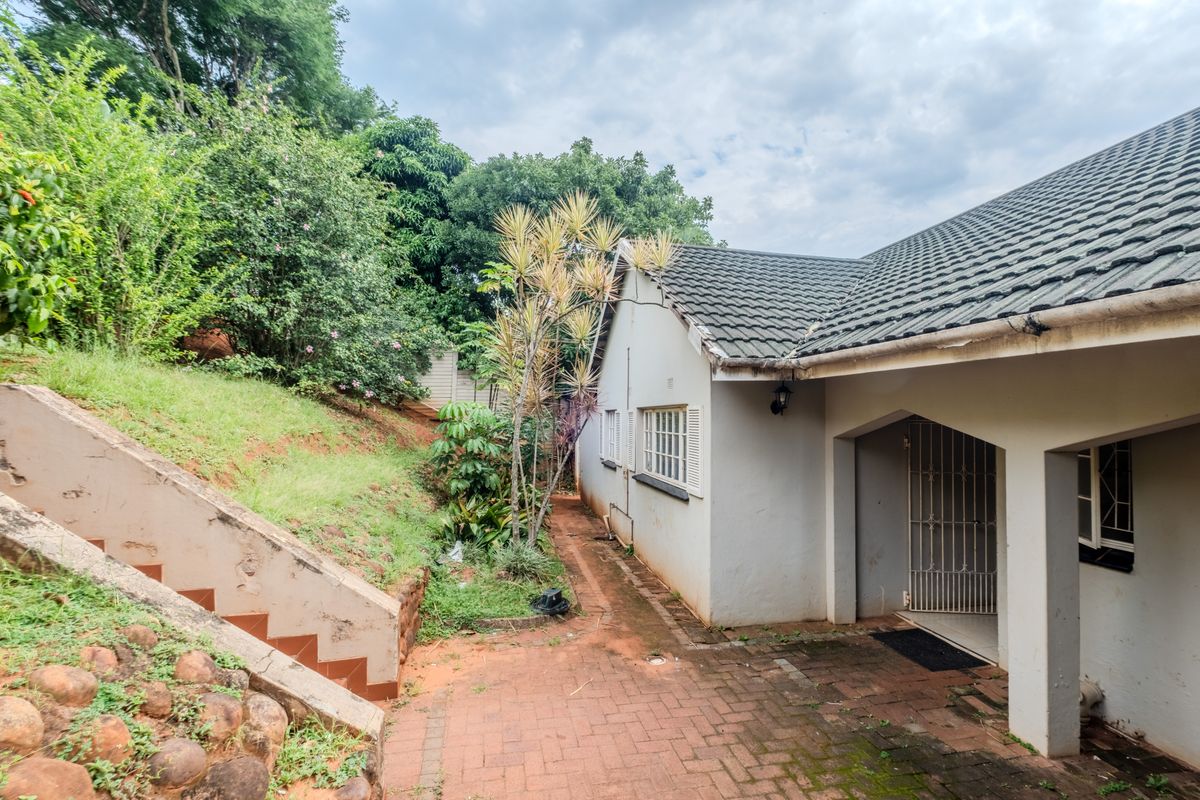 Family home to make your own - Photo 3