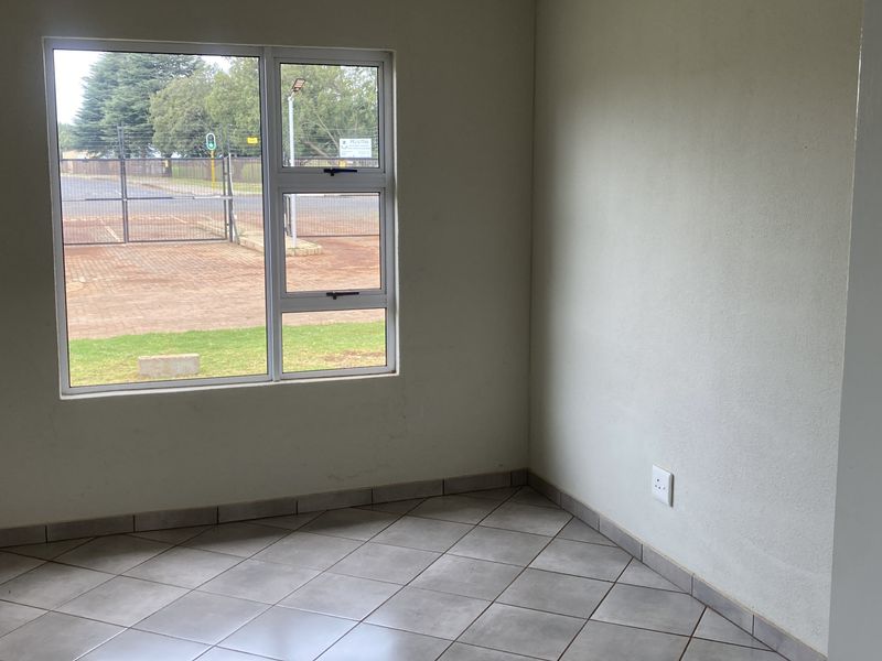 Peace of Mind Meets Modern Living – Brenthurst’s Hidden Gem - Photo 6