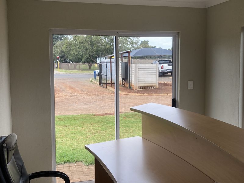 Peace of Mind Meets Modern Living – Brenthurst’s Hidden Gem - Photo 2