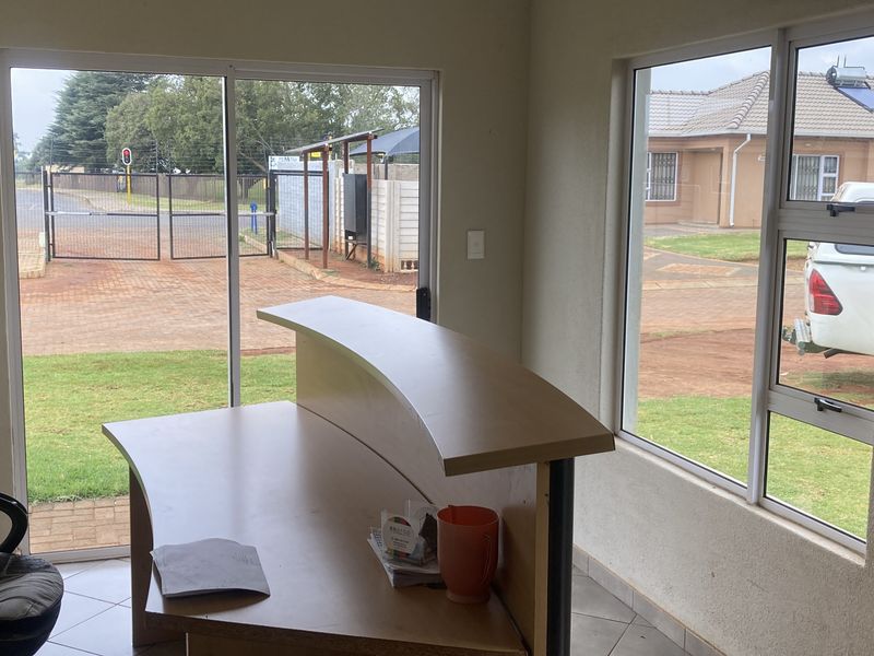 Peace of Mind Meets Modern Living – Brenthurst’s Hidden Gem - Photo 3