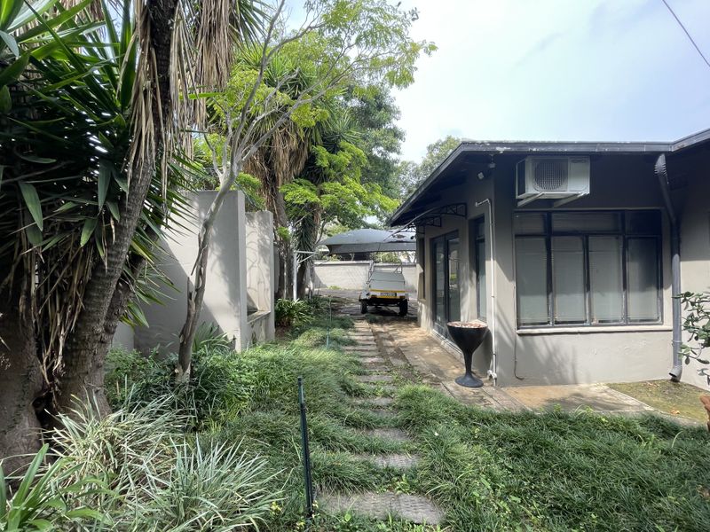 3‐Bedroom Home in the Highly Sought‐After Hazelwood Hub - Photo 9