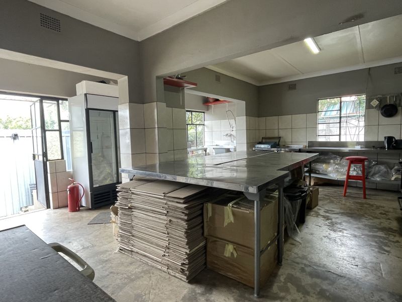 3‐Bedroom Home in the Highly Sought‐After Hazelwood Hub - Photo 7