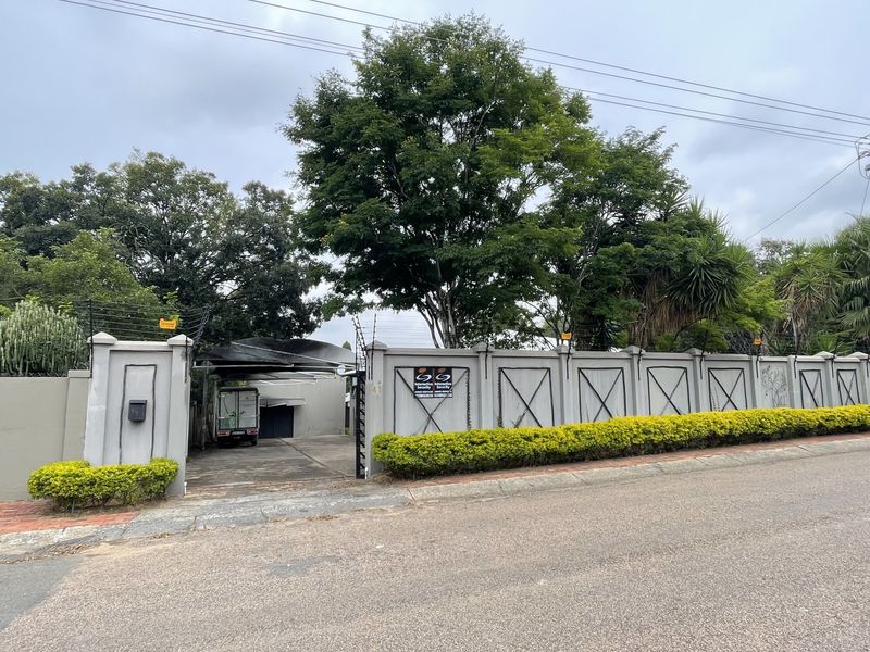 3‐Bedroom Home in the Highly Sought‐After Hazelwood Hub - Photo 3