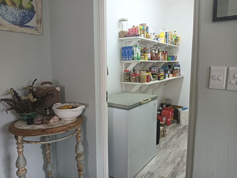 MODERN COUNTRY HOME IN RHODES VILLAGE - Photo 7