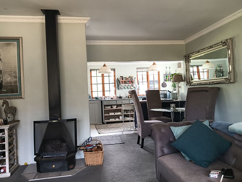 MODERN COUNTRY HOME IN RHODES VILLAGE - Photo 5