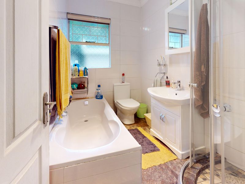 Charming Family Home with Great Extras in Impala Park, Boksburg - Photo 10