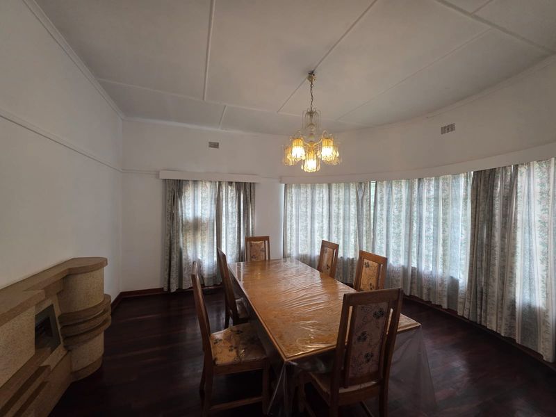 Spacious & Charming 3-Bedroom Home with Massive Yard - Photo 4