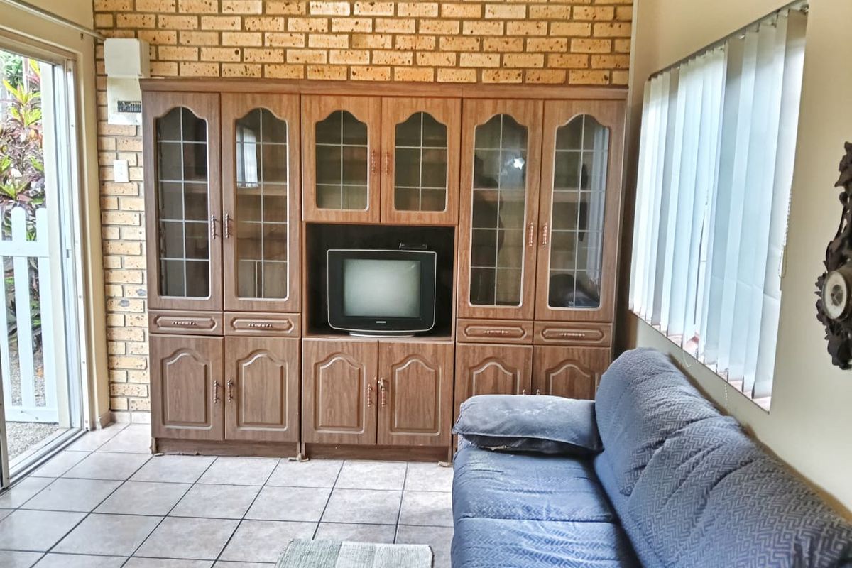 Serene Coastal Living: Modern Garden Cottage - Photo 2