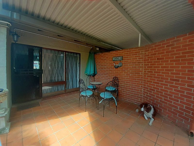3 Bedroom House For Sale in Astra Park - Photo 3