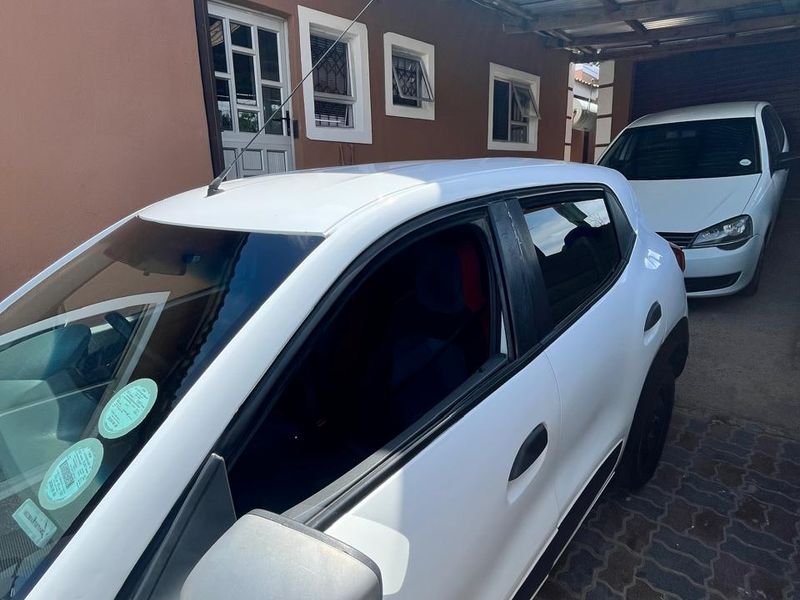 4 Bedroom 2 bathrooms with a Bachelor Flat and Garage in Buffalo Flats - Photo 9