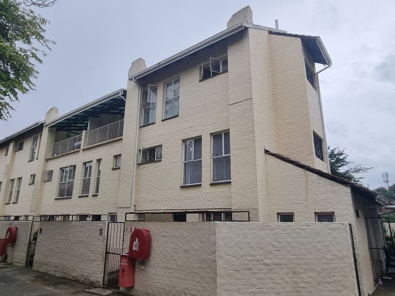 Unique Opportunity knocks! - Photo 2