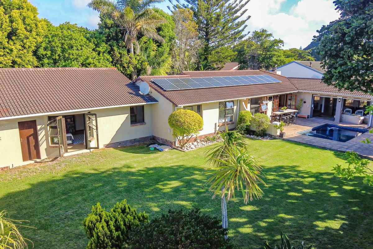 Off grid move in ready family home - Photo 4