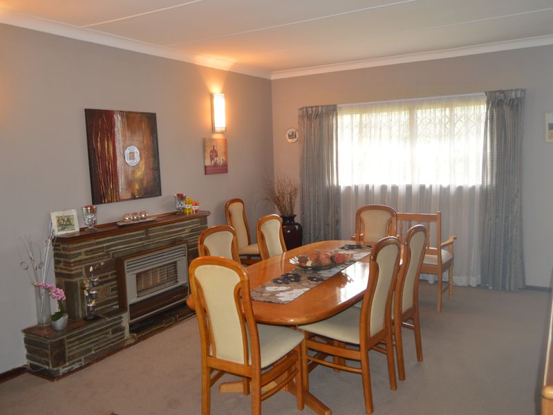 Magnificent 3 Bedroom With Study / Office - Photo 9