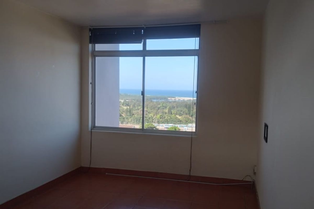2 Bedroom Apartment with Views from Umhlanga to Bluff. NO TRANSFER DUTY! SOLE MANDATE! - Photo 5