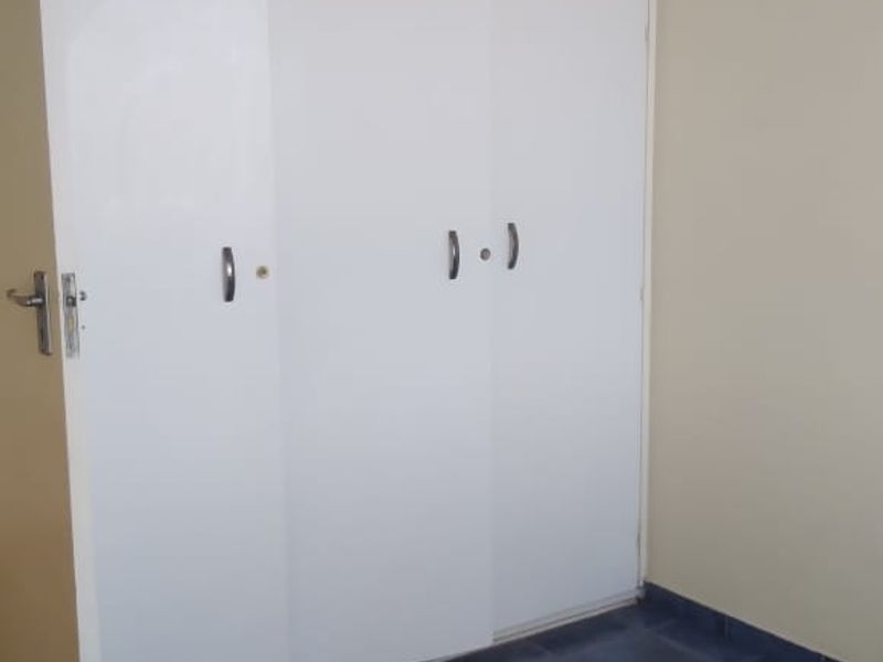 2 BedroomApartment with Views from Umhlanga to Bluff. NO TRANSFER DUTY! SOLE MANDATE! - Photo 7