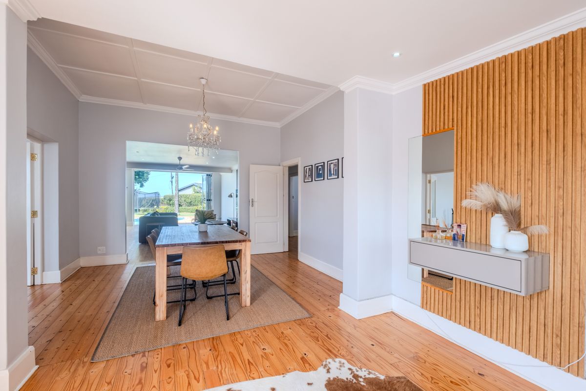 A Home that surprises, impresses & delivers on lifestyle - Photo 4