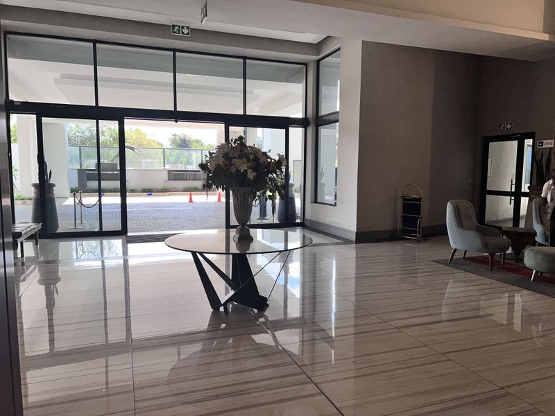 Luxury Two Bedroom Apartment for sale in The Regency - Alphen Park - Photo 3