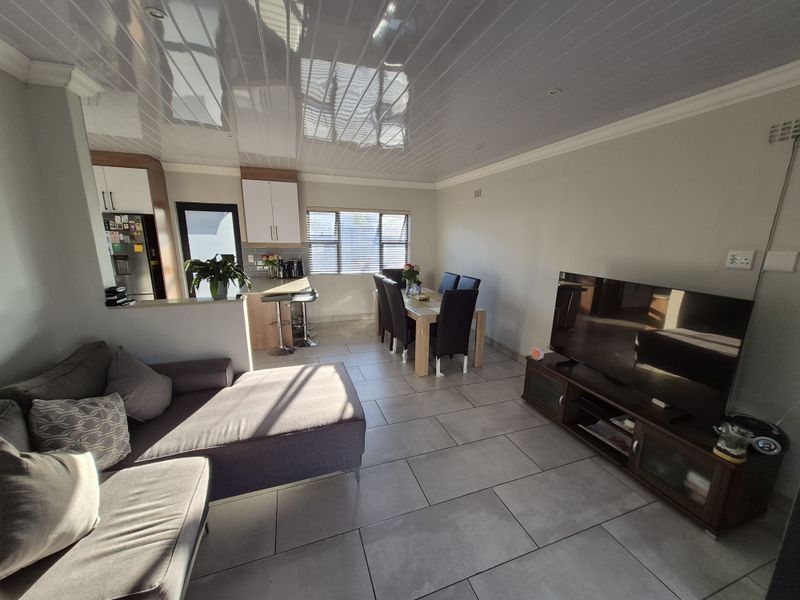 Modern 3 bedroom & 2 bathrooms - Photo 8